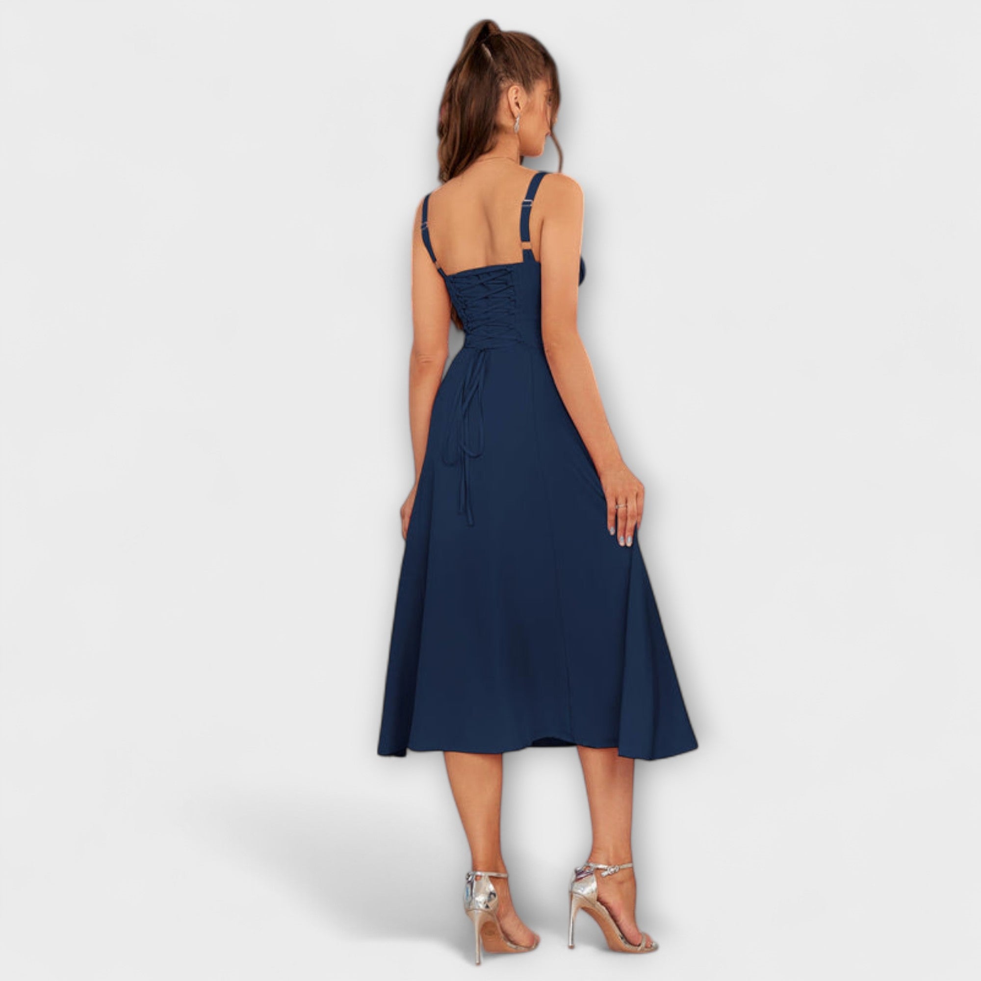 Hoffnung - Rüschentop Kleid mit Schlitzdetail