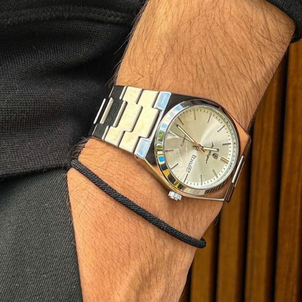 Signature Uhr