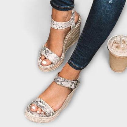 Elizabeth - Stilvolle Damenschuhe mit Riemen