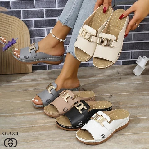 ᏀՍССI – Elegante Sandalen
