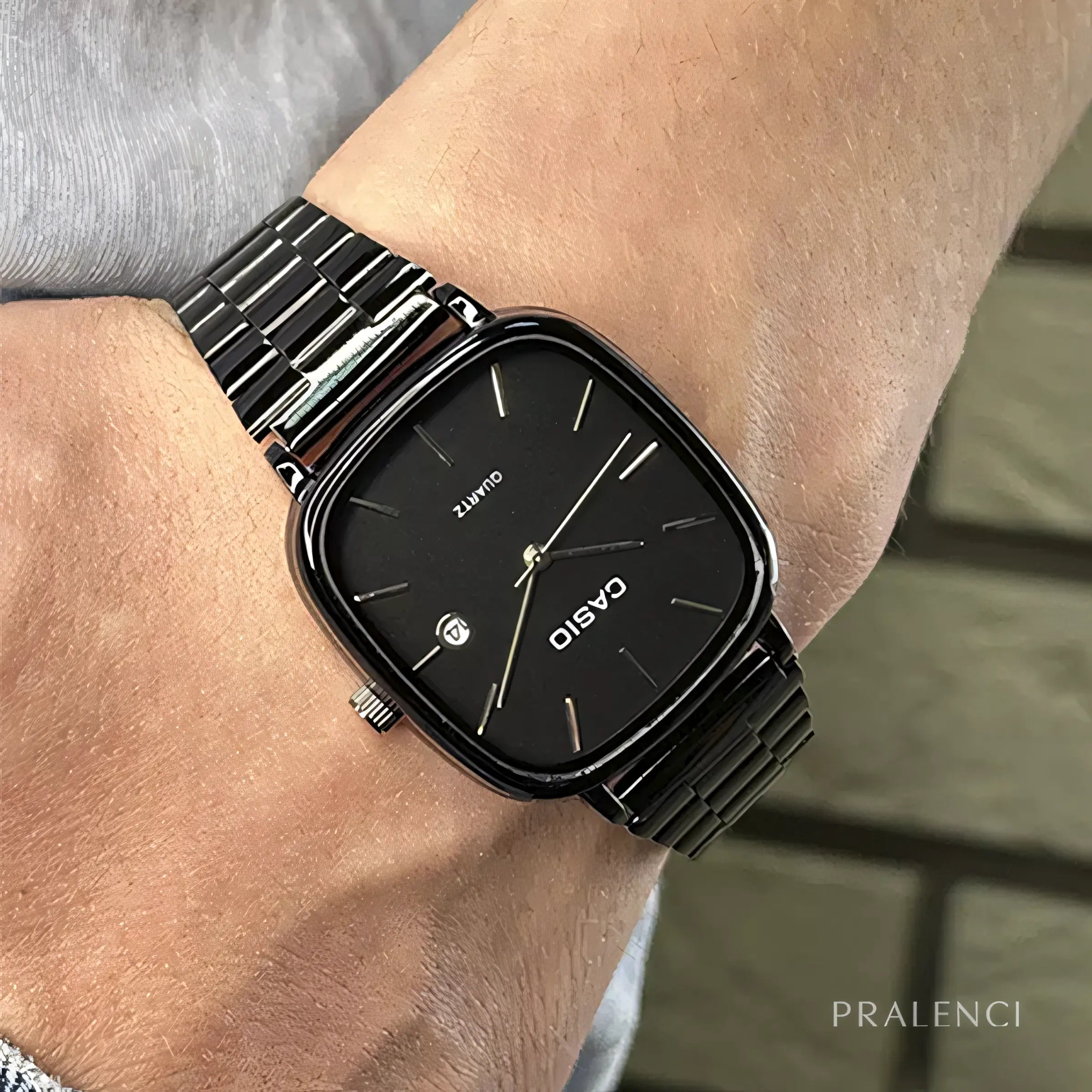 C A S I O Luxuriöse 36mm Uhr