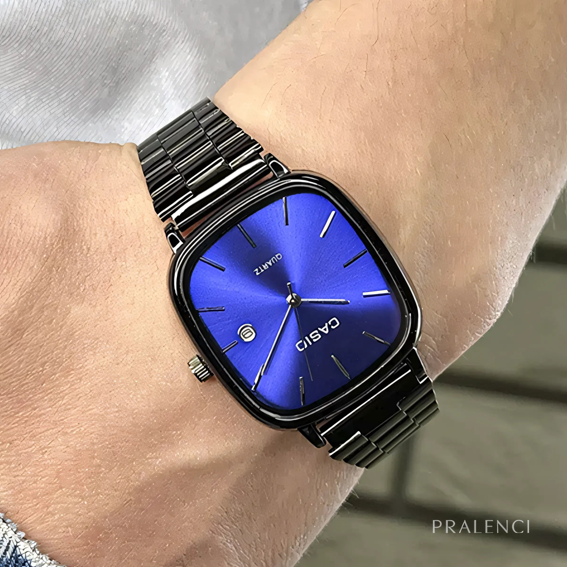 C A S I O Luxuriöse 36mm Uhr