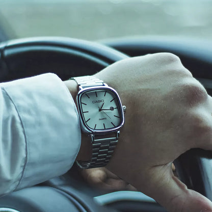 C A S I O Luxuriöse 36mm Uhr