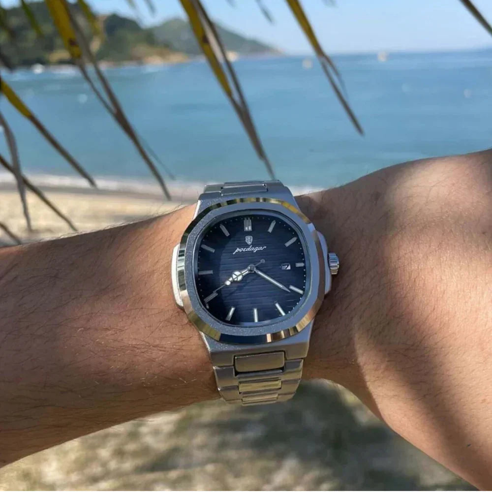 Nautilus Deluxe Uhr